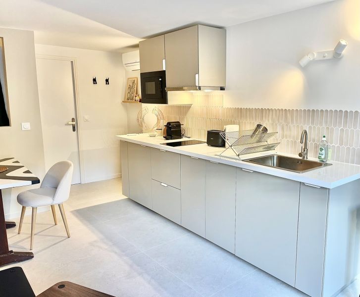 cuisine conçue par Design Archi architecte d'intérieur Nice